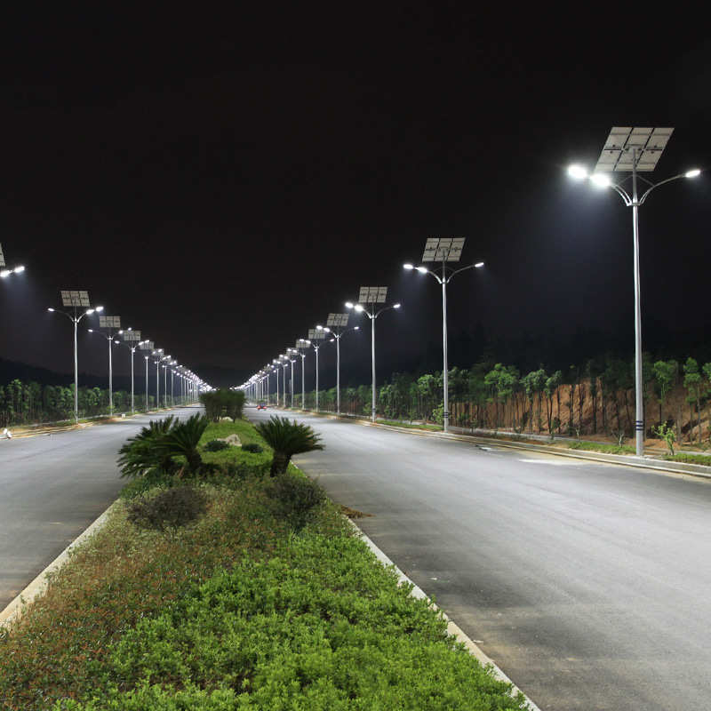 太陽能路燈民用版和工程版區(qū)別